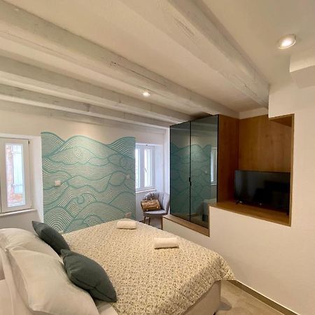 House Malena - Rooms Vis Luaran gambar