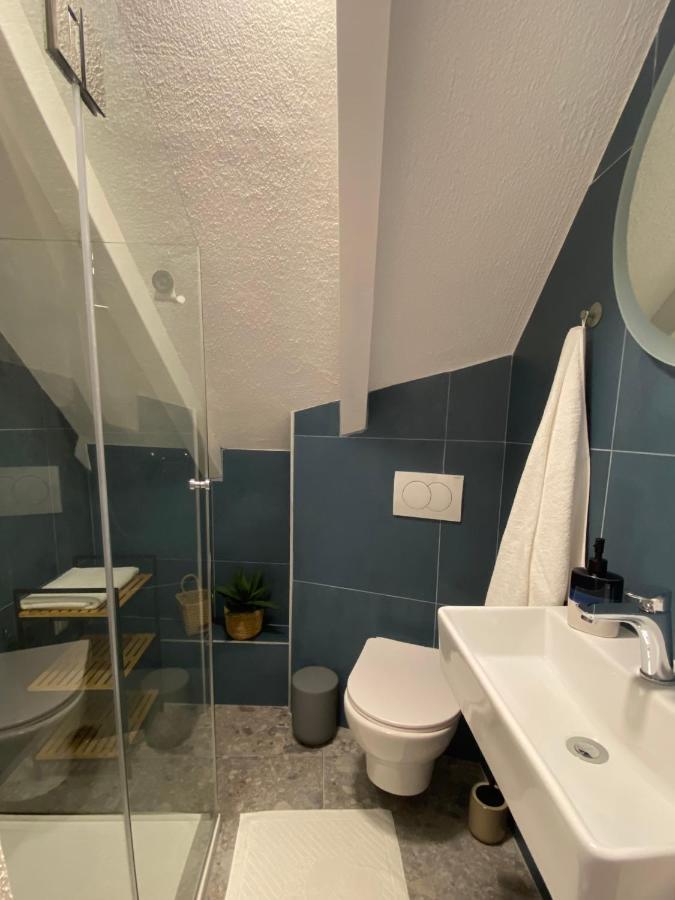 House Malena - Rooms Vis Luaran gambar