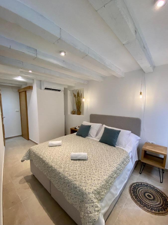 House Malena - Rooms Vis Luaran gambar