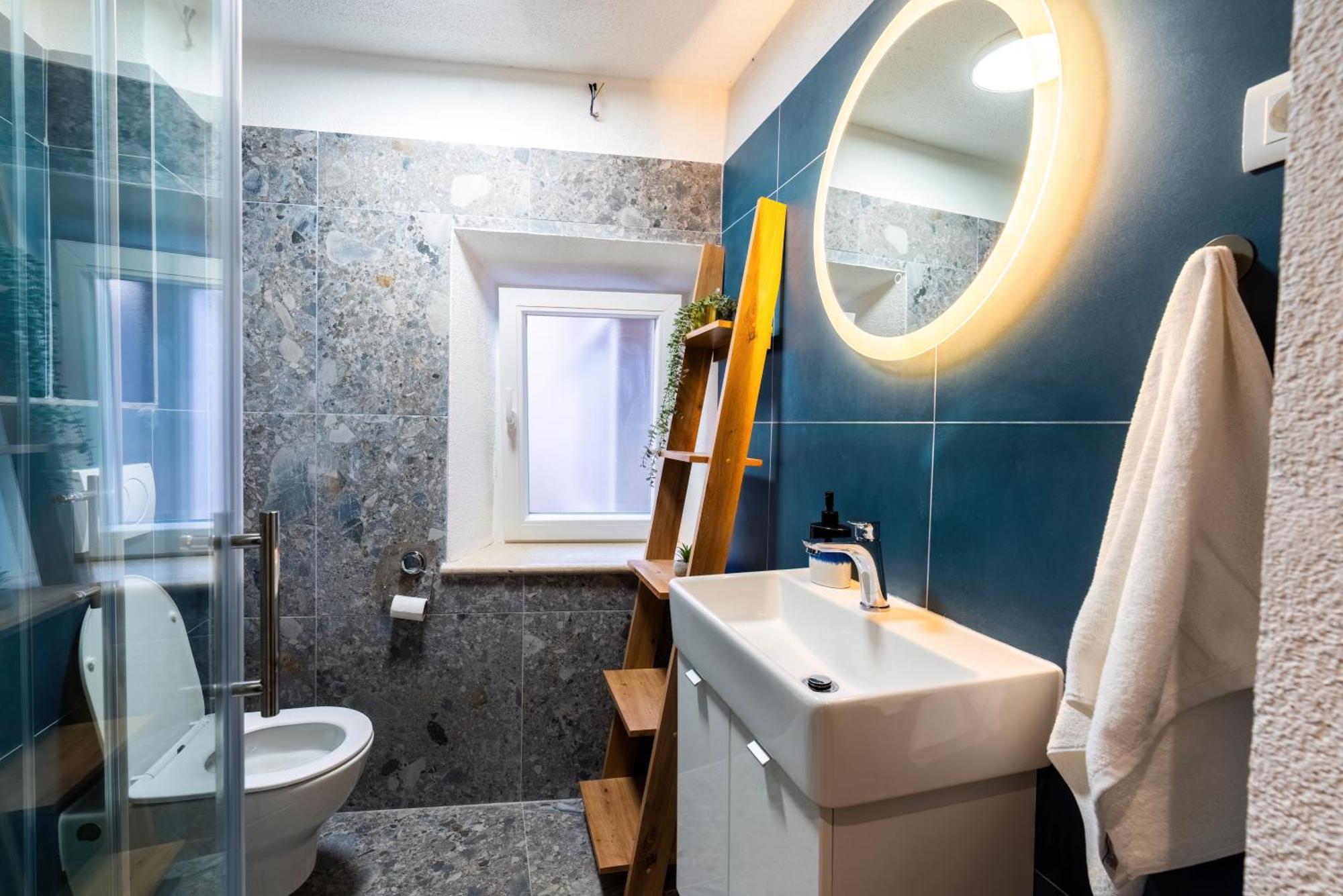House Malena - Rooms Vis Luaran gambar