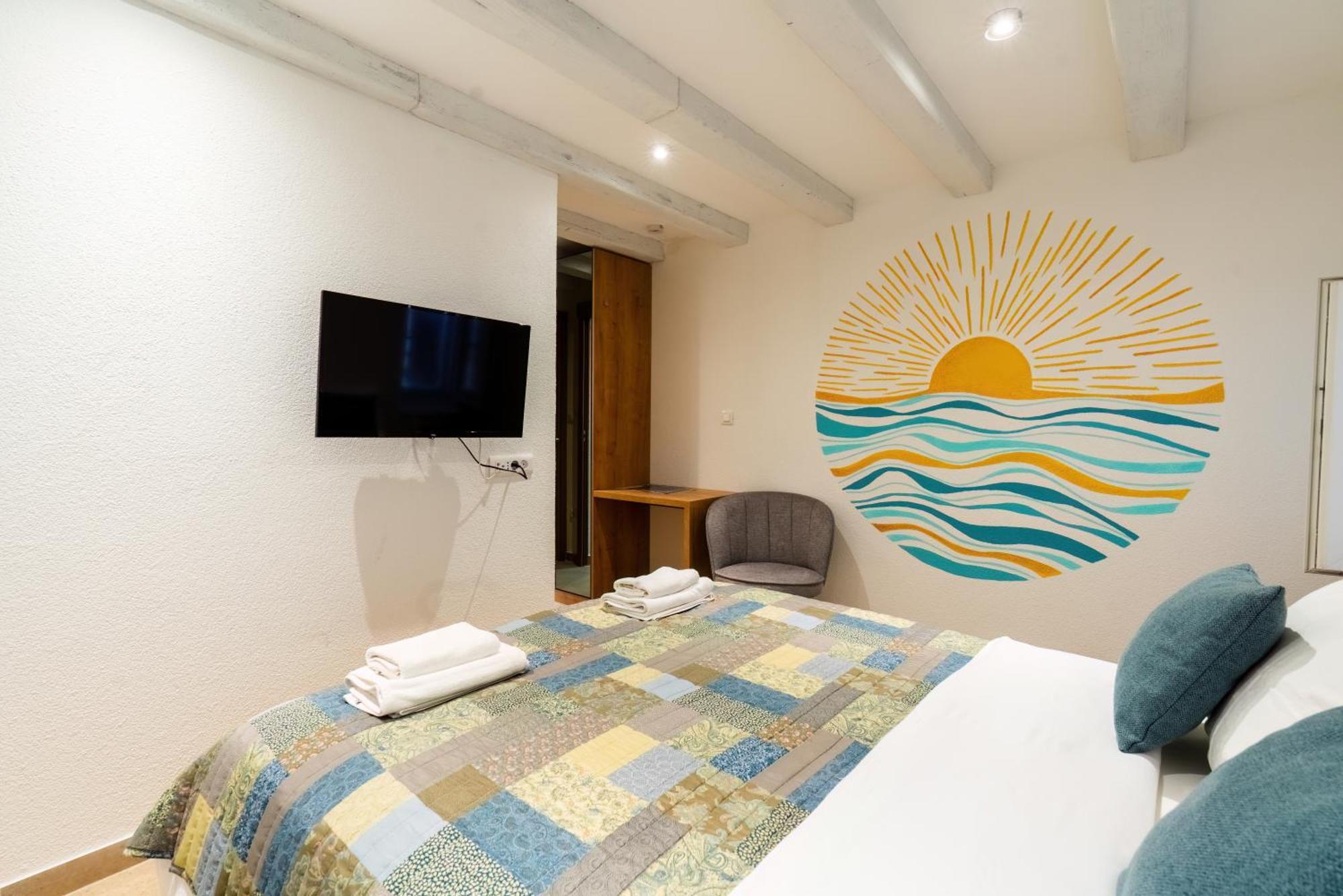 House Malena - Rooms Vis Luaran gambar